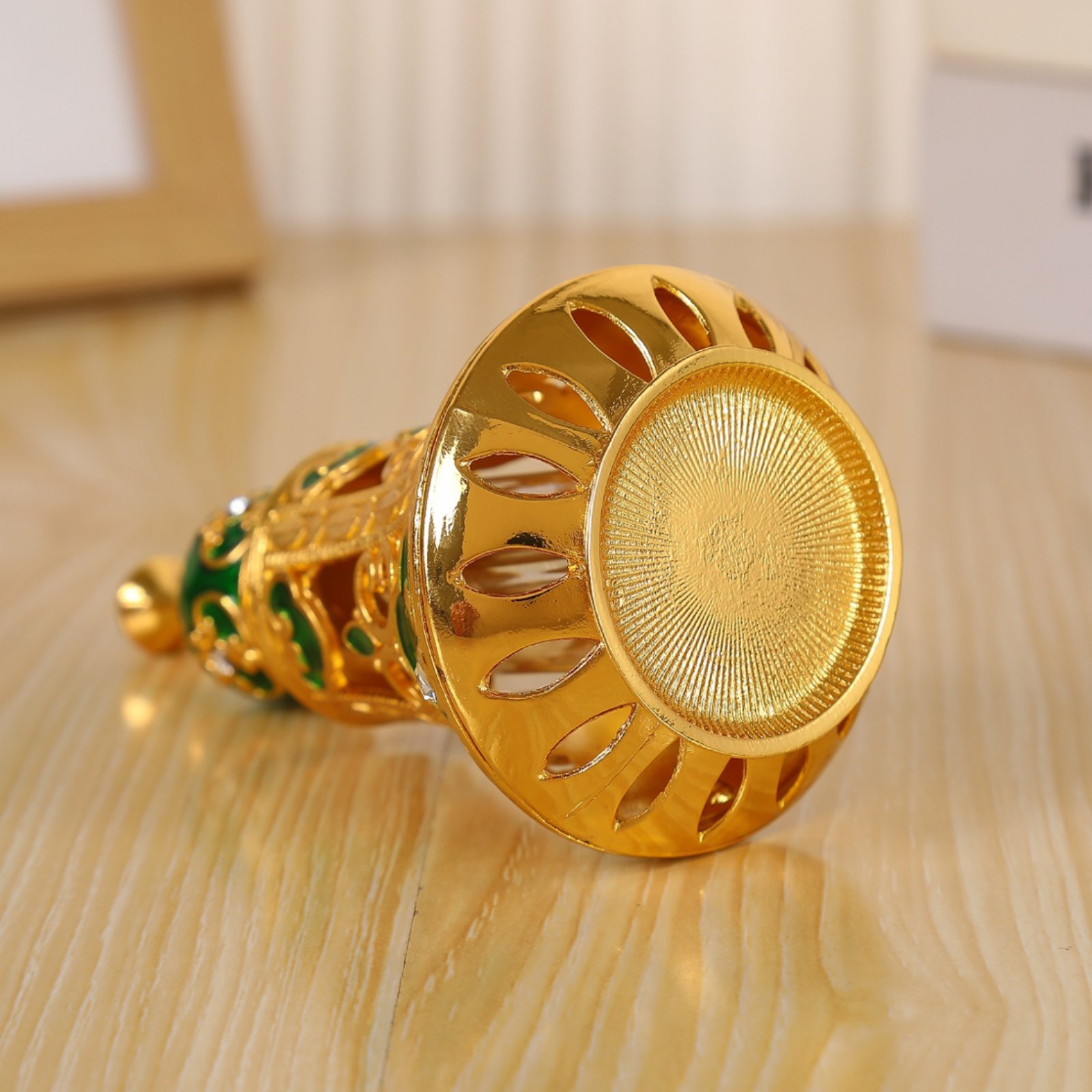 Ornate Perfume Bottle Faceted  - Home Decor Vintage reseña y precio