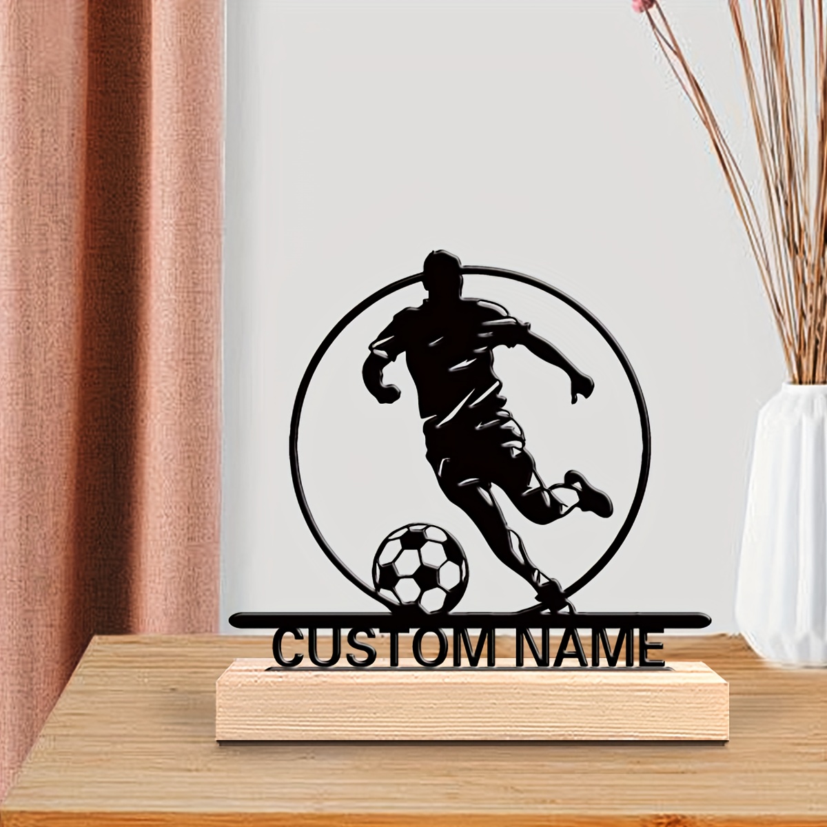 Custom Soccer Player Metal Sta - Home Decor Names reseña y precio