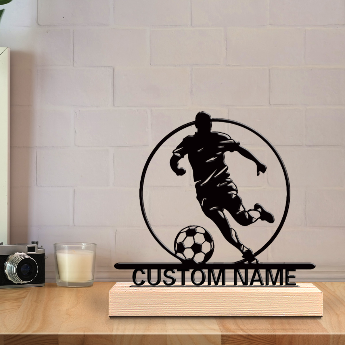 Custom Soccer Player Metal Sta - Home Decor Names reseña y precio