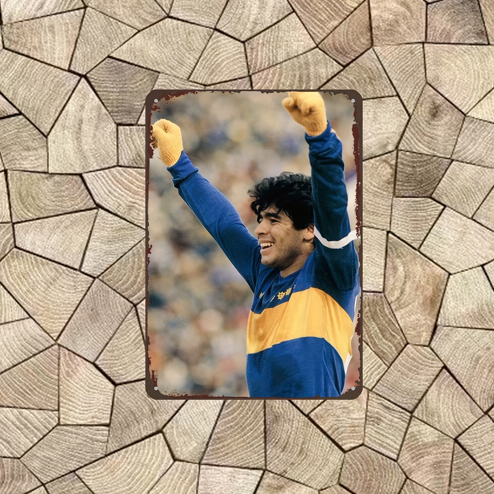 Victory Pose Soccer Player Met - Victory Home Decor reseña y precio