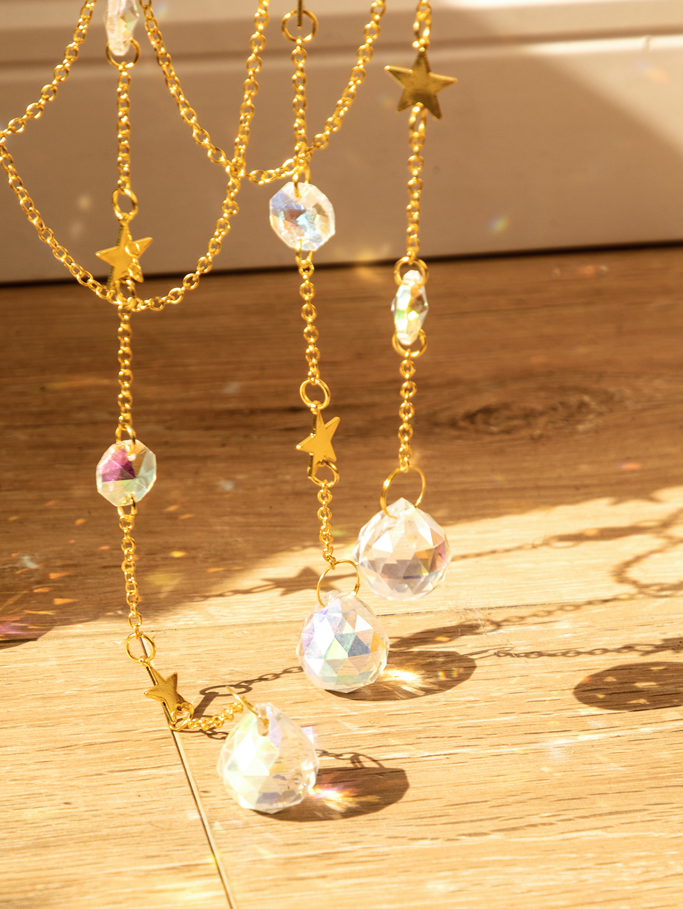 Suncatcher Crystal Moon Hangin - Crystal Sun Catcher reseña y precio